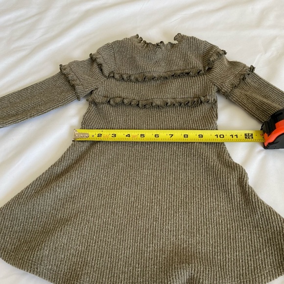 Art Class Toddlers Ruffled Dress, size 2T. Brand New without tags. Adorable. - Picture 10 of 10